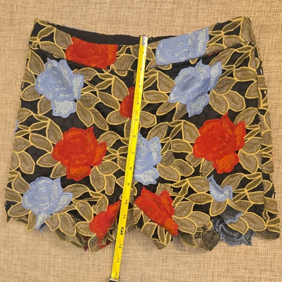 Alice + Olivia High Waist Red and Blue Shorts - Picture 7 of 8